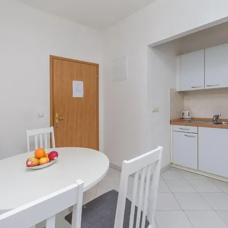 Apartment Ivan Brela